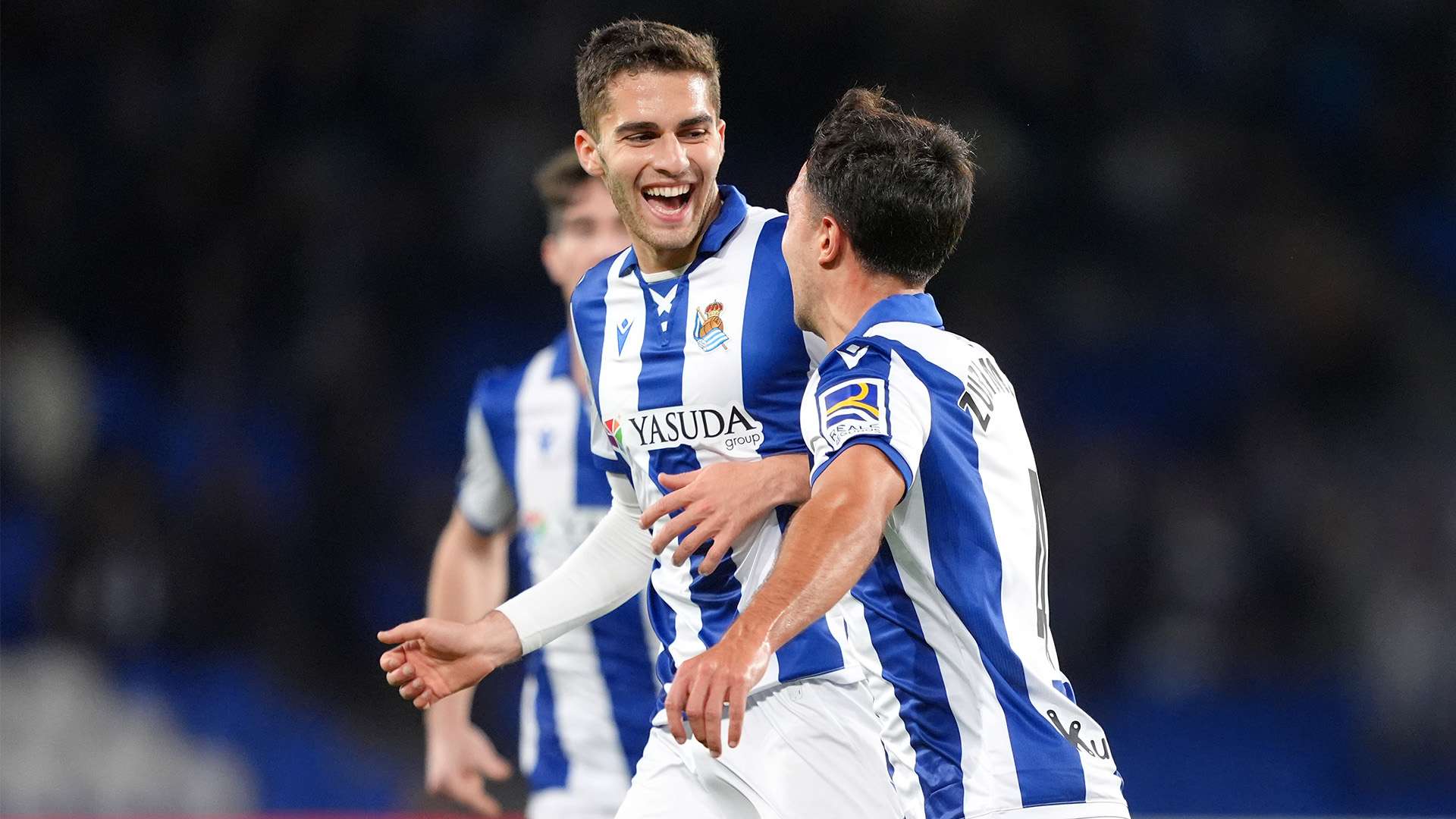 赛中更多地 赛中更多地