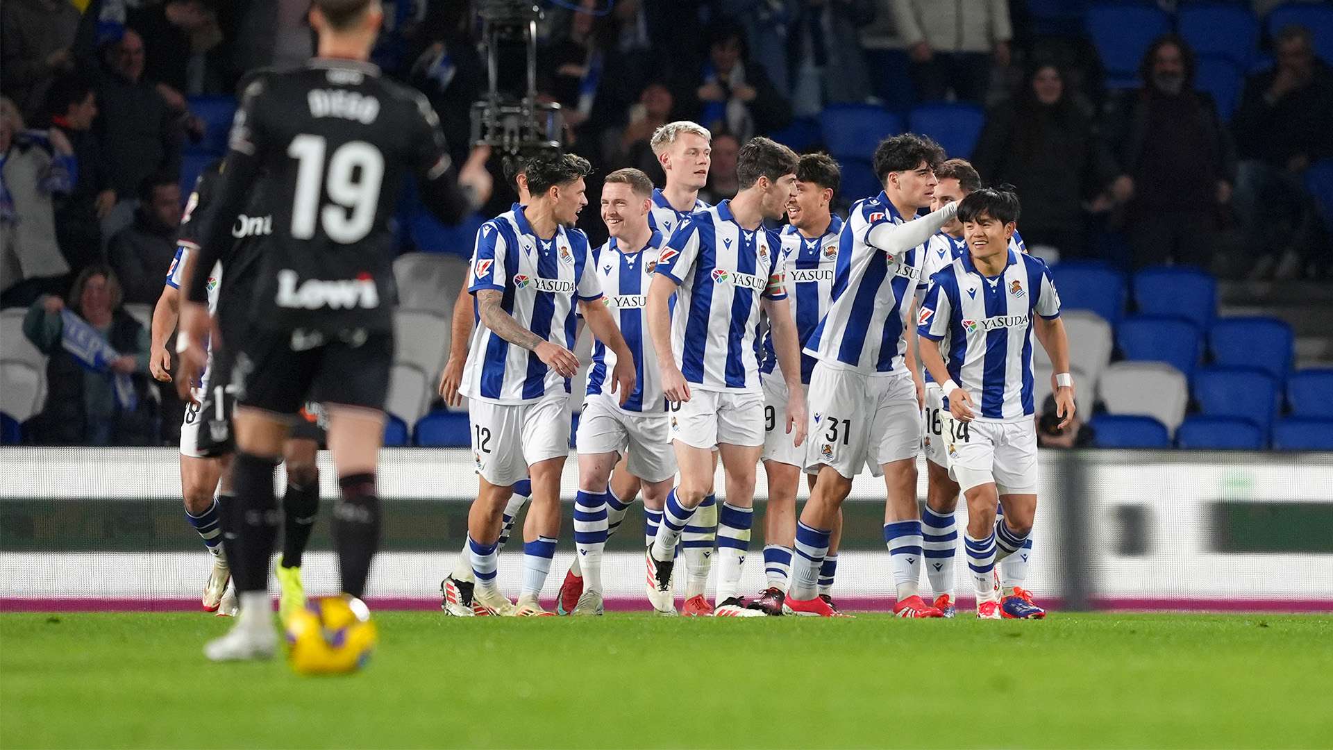 他们仍需处 他们仍需处